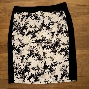 Apt. 9 black cream abstract print knee length pencil skirt size 8
 b30
